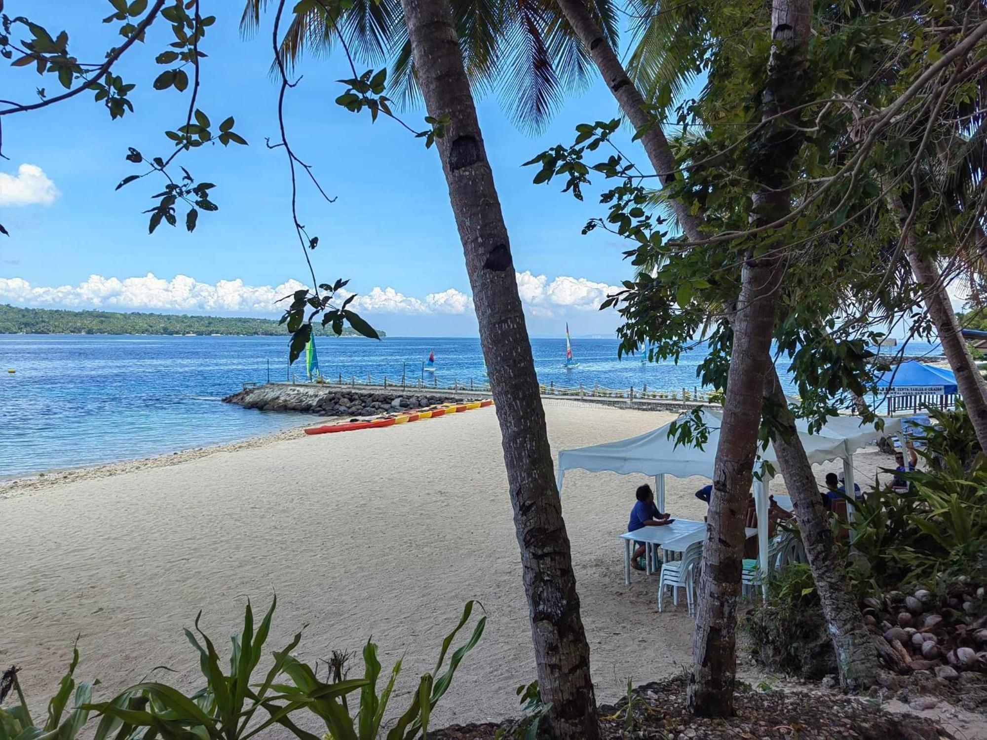 Kembali Condo Resort With Sea View Davao Bagian luar foto
