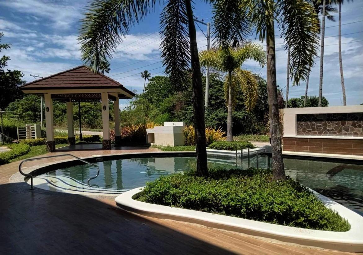 Kembali Condo Resort With Sea View Davao Bagian luar foto